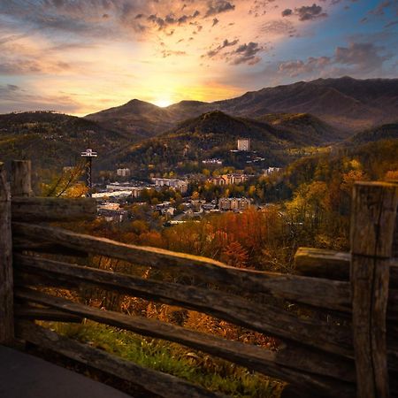 A Happy Cottage- Get 951 Worth Of Free Area Attraction Tickets For Each Paid Day! Pigeon Forge Ngoại thất bức ảnh